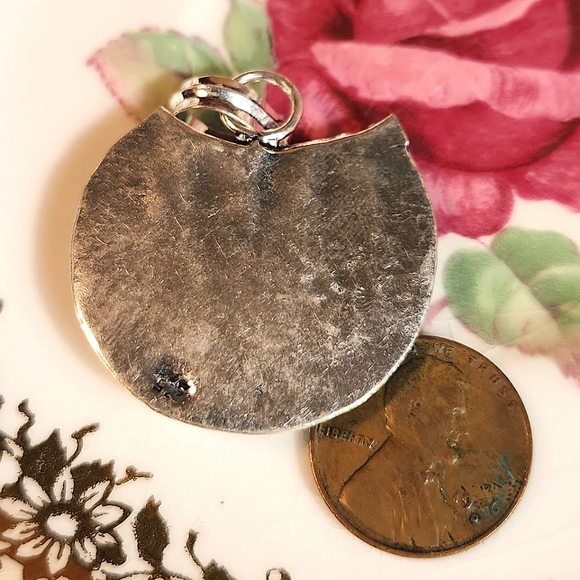 Lovely, Super-Chunky, Oval-Shaped, Natural Tiger Eye Cabochon Pendant. - Picture 6 of 6